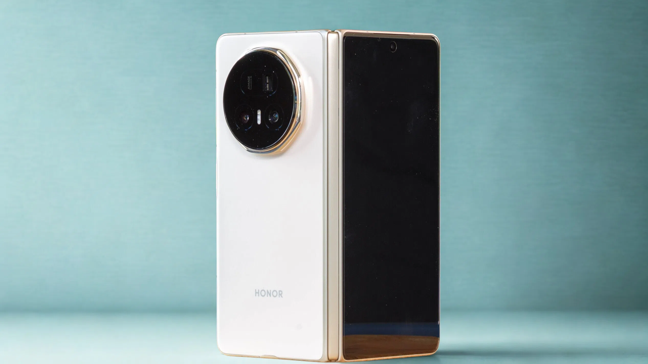 Honor Magic V6 tendría la batería más grande en un plegable