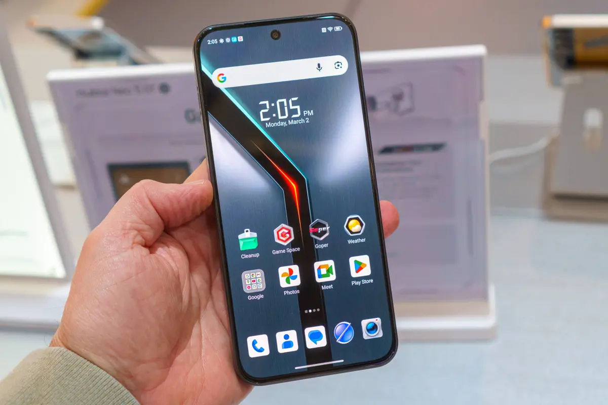 El nubia Neo 5 GT tiene una pantalla OLED de 6,8 pulgadas y 144Hz